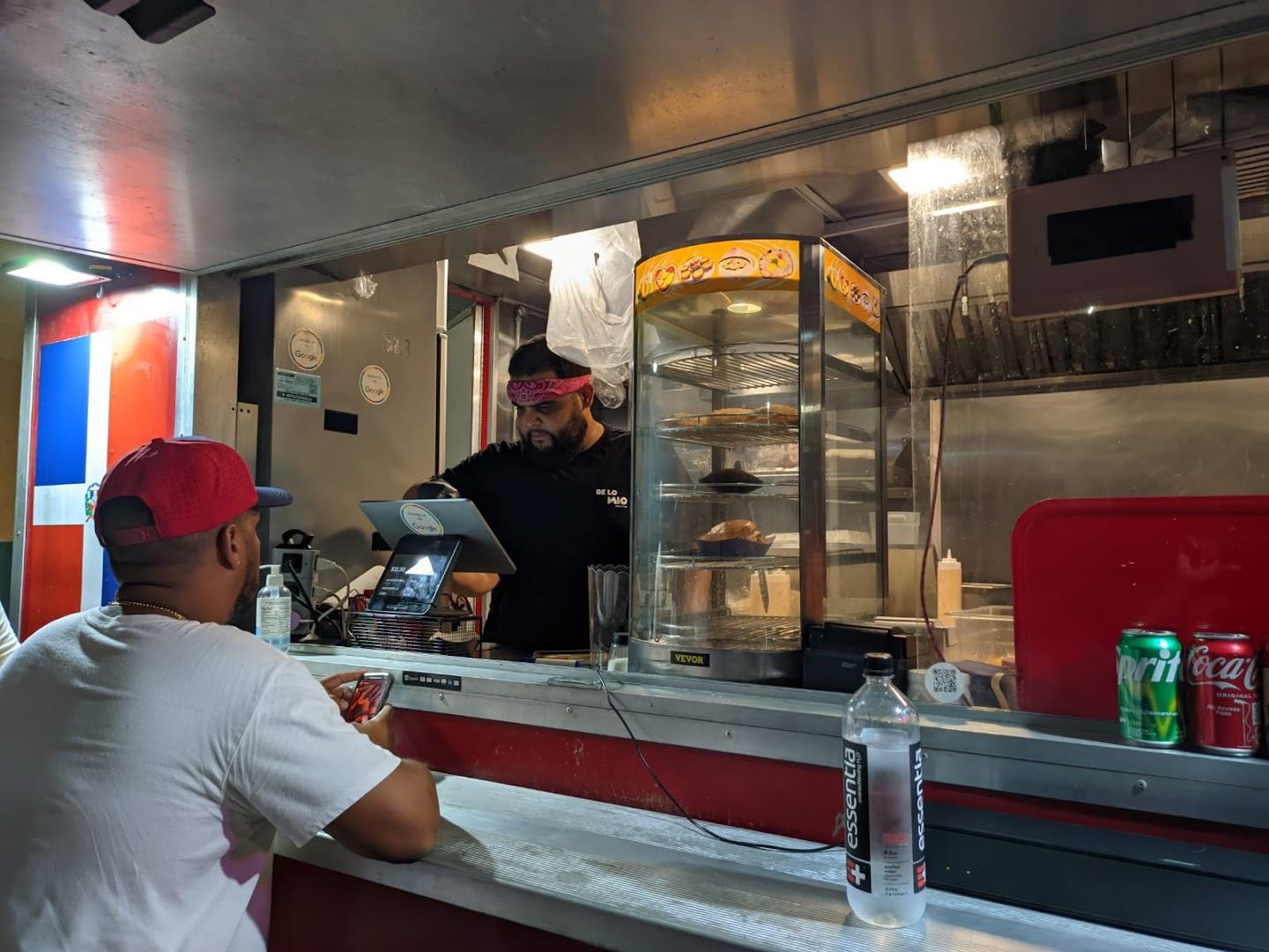 DE LO MIO STREET FOOD