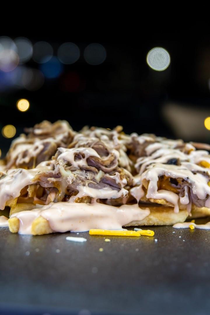 DE LO MIO STREET FOOD